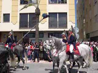 "DESFILANDO EN SEMANA SANTA"